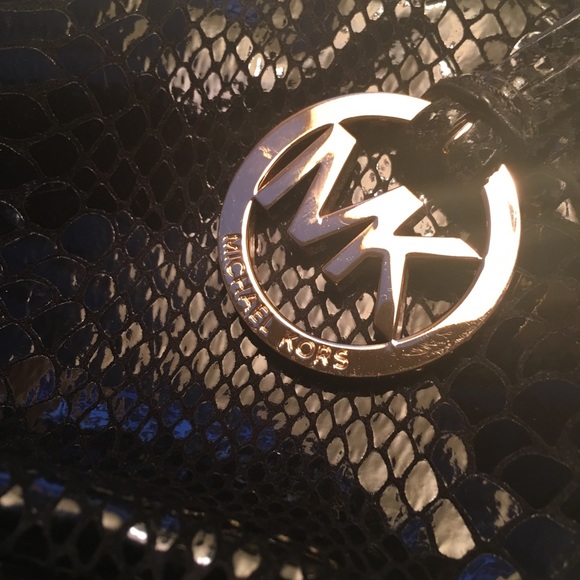 Michael Kors Black Leather Satchel. EUC Cute! - Picture 7 of 8